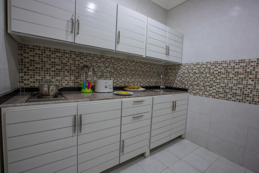Sara Plaza (Adults Only) Aparthotel Kuwait City Luaran gambar