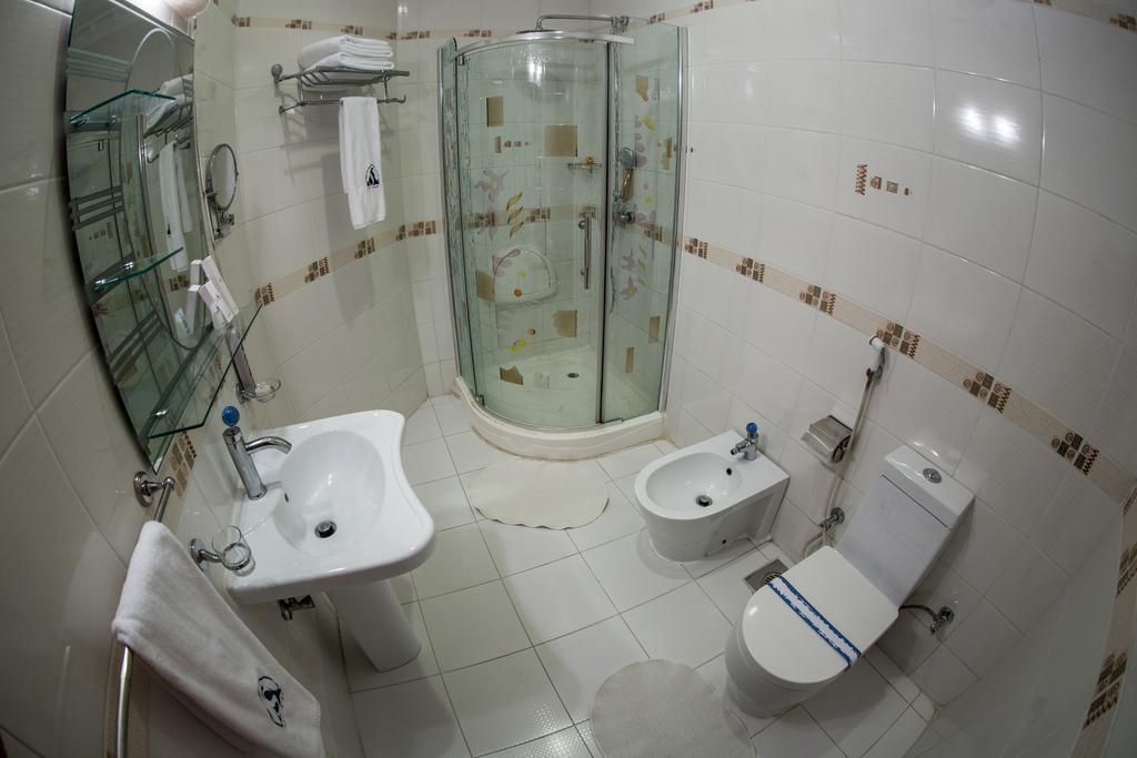Sara Plaza (Adults Only) Aparthotel Kuwait City Bilik gambar